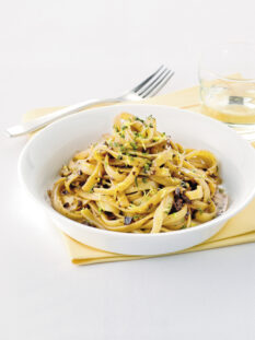 fettucce-con-olive-e-prezzemolo