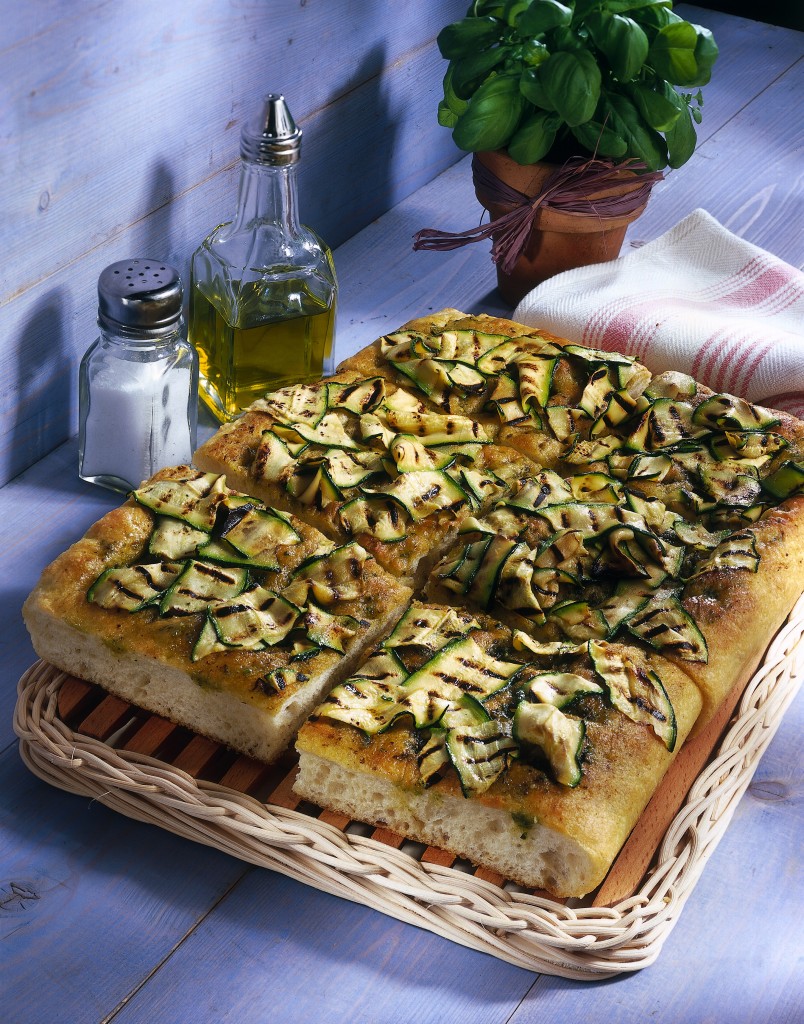 Focaccia al pesto con zucchine grigliate Sale&Pepe