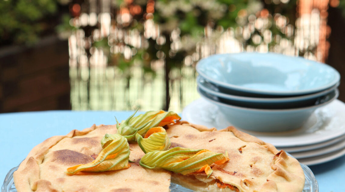 focaccia-allo-stracchino-con-fiori-di-zucca-e-acciughe ricetta