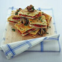 focaccia-farcita-con-vongole-in-rosso