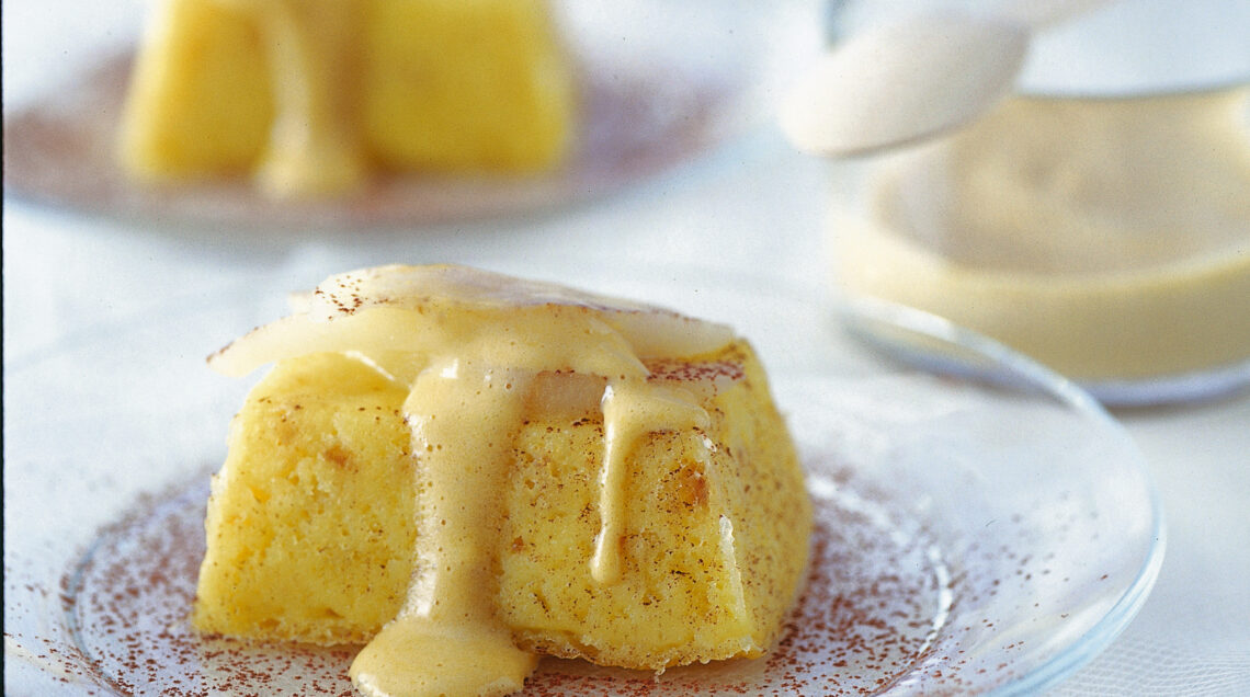 formine di amaretti e pere con zabaione Sale&Pepe