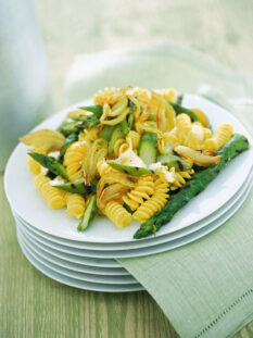 fusilli-con-asparagi-grigliati-e-burrata ricetta