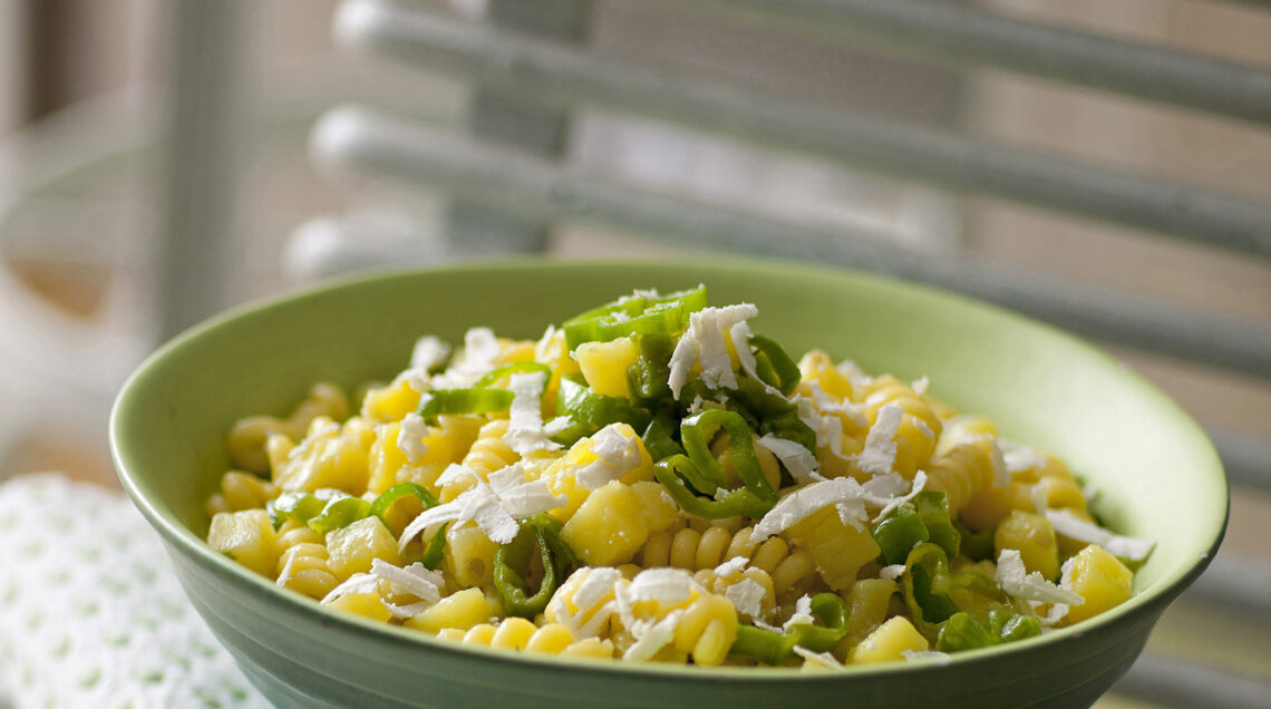 fusilli-con-peperoncini-verdi-e-patate