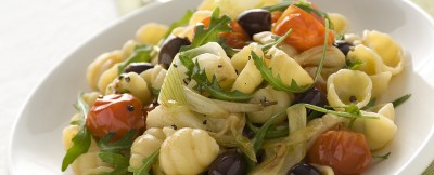 gnocchi-con-cipollotti-pomodorini-rucola-e-olive
