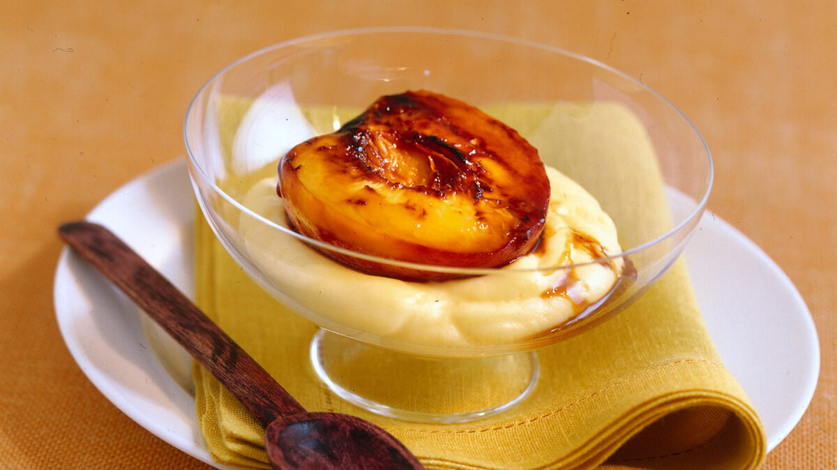 Gratin goloso allo zabaione e pesche