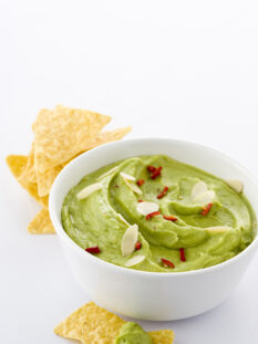 guacamole-messicana preparazione