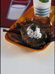 hamburger-vegetariano-con-salsa-di-yogurt