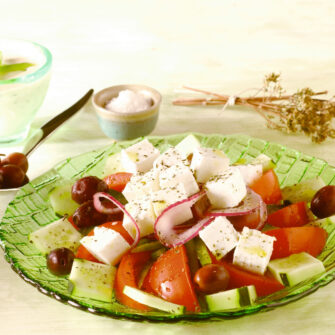 insalata-alla-greca-ricetta-sale-e-pepe