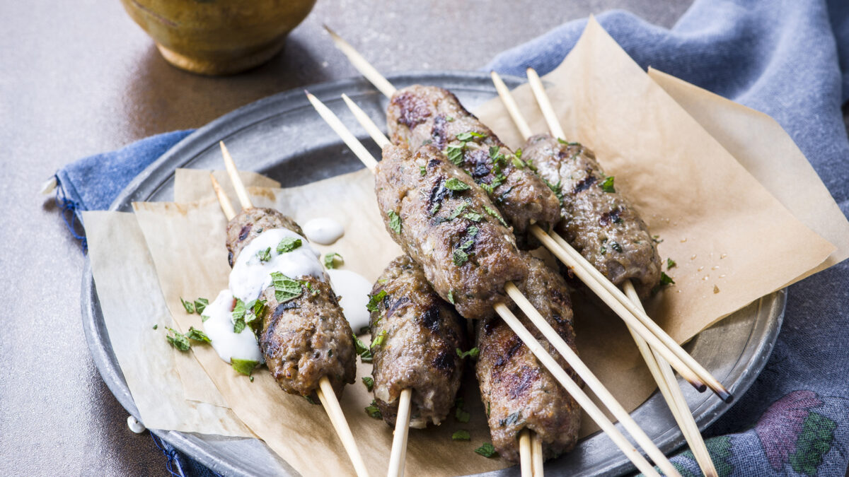 Köfte kebabi (polpette allo spiedo)