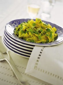 Le lasagnette con fave e ricotta alla cannella
