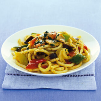 maccheroni-al-ferretto-con-capesante-e-ratatouille ricetta