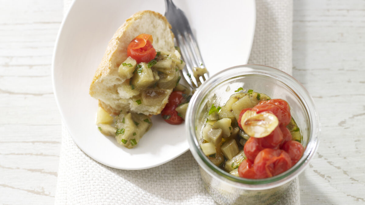 Melanzane affumicate con pomodorini