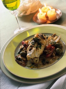 Merluzzo in salsa mediterranea
