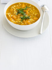 minestra-in-arancione-con-carote-e-zucca