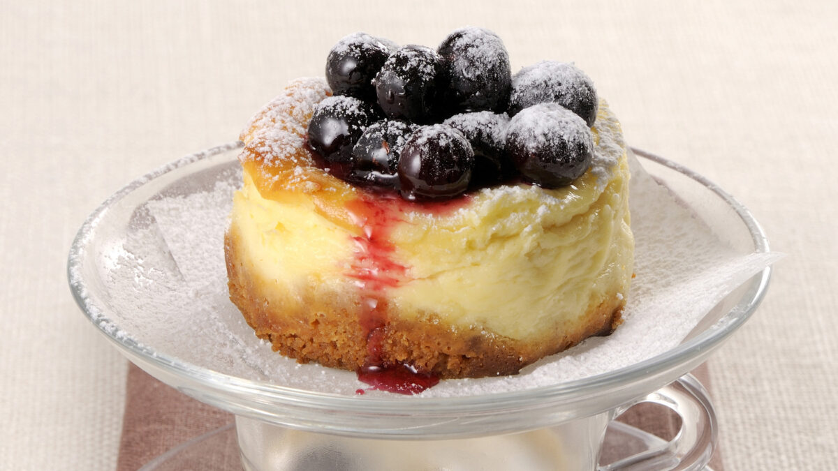 Mini cheesecake ai mirtilli e yogurt
