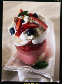 Mousse croccante di fragole