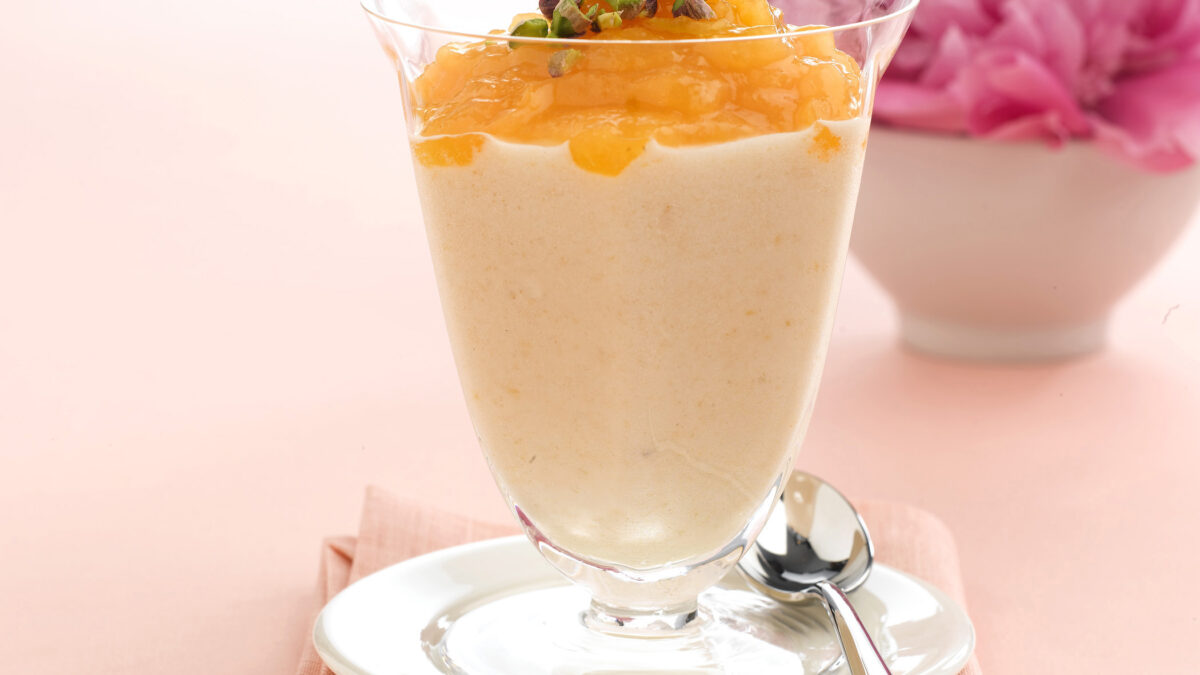 Mousse meringata di albicocche