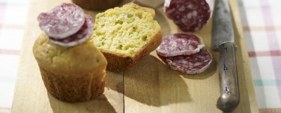 muffin di fave con salame ricetta