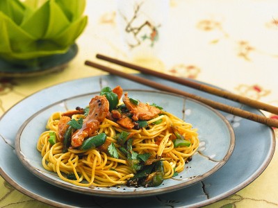 noodles-saltati-con-maiale-e-verdure