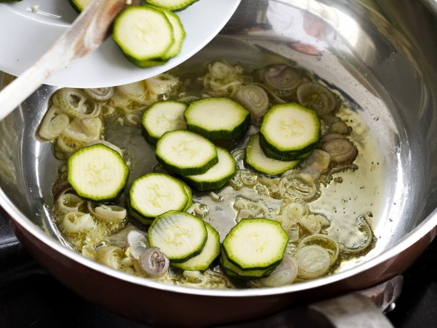 orzotto-con-zucchine-e-fiori-di-zucca ricetta