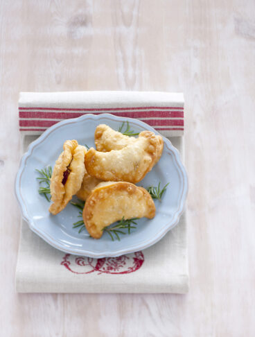 panzerotti-ricotta-e-salsiccia foto