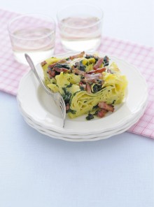 Pappardelle alla carbonara con gli spinaci