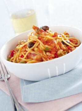 pasta-con-ragu-di-triglie-al-pompelmo ricetta