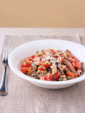 pasta-di-farro-con-lenticchie-e-pomodorini