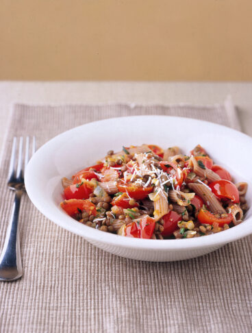 pasta-di-farro-con-lenticchie-e-pomodorini