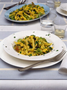 penne-con-broccoli-agli-aromi ricetta