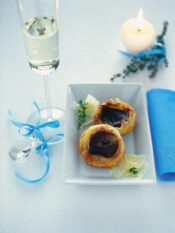 piccole-tatin-con-cipolla-rossa-caramellata