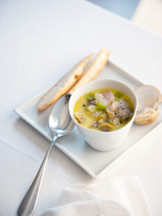 piccoli-chowder-di-vongole-e-tartufi-di-mare