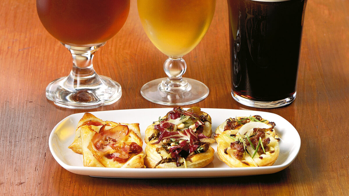 Pilsner Urquell e…Sfogliette al radicchio