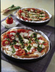 pizza con pomodori freschi e crescenza Sale&Pepe ricetta