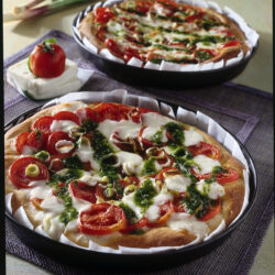 pizza con pomodori freschi e crescenza Sale&Pepe ricetta
