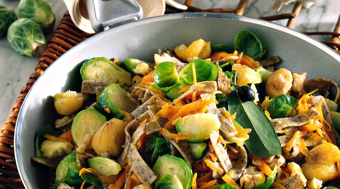 pizzoccheri-cavolini-carote-e-castagne