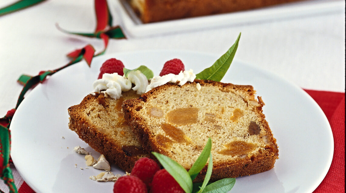 plum-cake-profumato-alla-frutta-secca ricetta