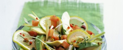 pomodori-e-cipollotti-al-peperoncino-con-avocado