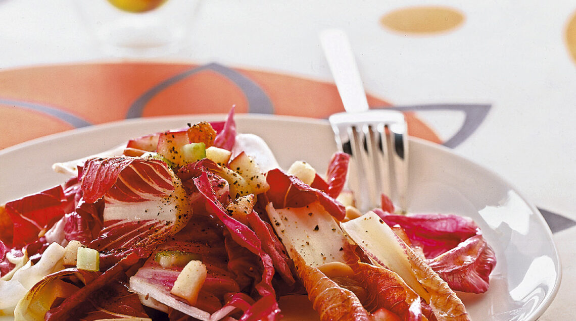 radicchio-con-mele-e-uvetta