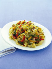 reginette-con-sugo-di-verdure-tricolore