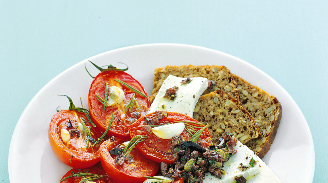 Ricotta e perini grigliati con salsa alle olive