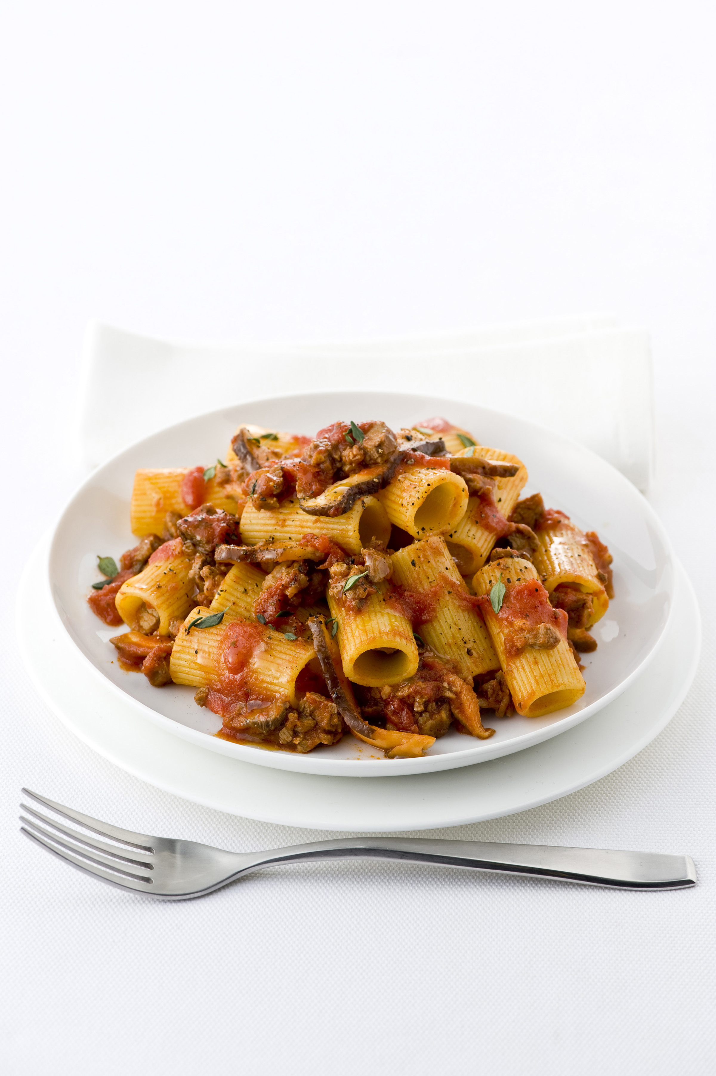 Rigatoni con ragù ai funghi | Sale&Pepe