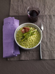 risotto con crema di asparagi e speck Sale&Pepe