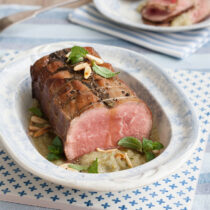 roastbeef-con-mandorle-scalogni-e-menta