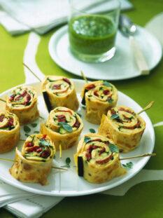 rotoli-di-frittata-con-zucchine ricetta