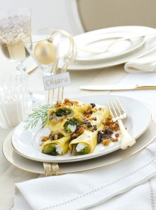 Rotolini di scarola con sughetto alle acciughe