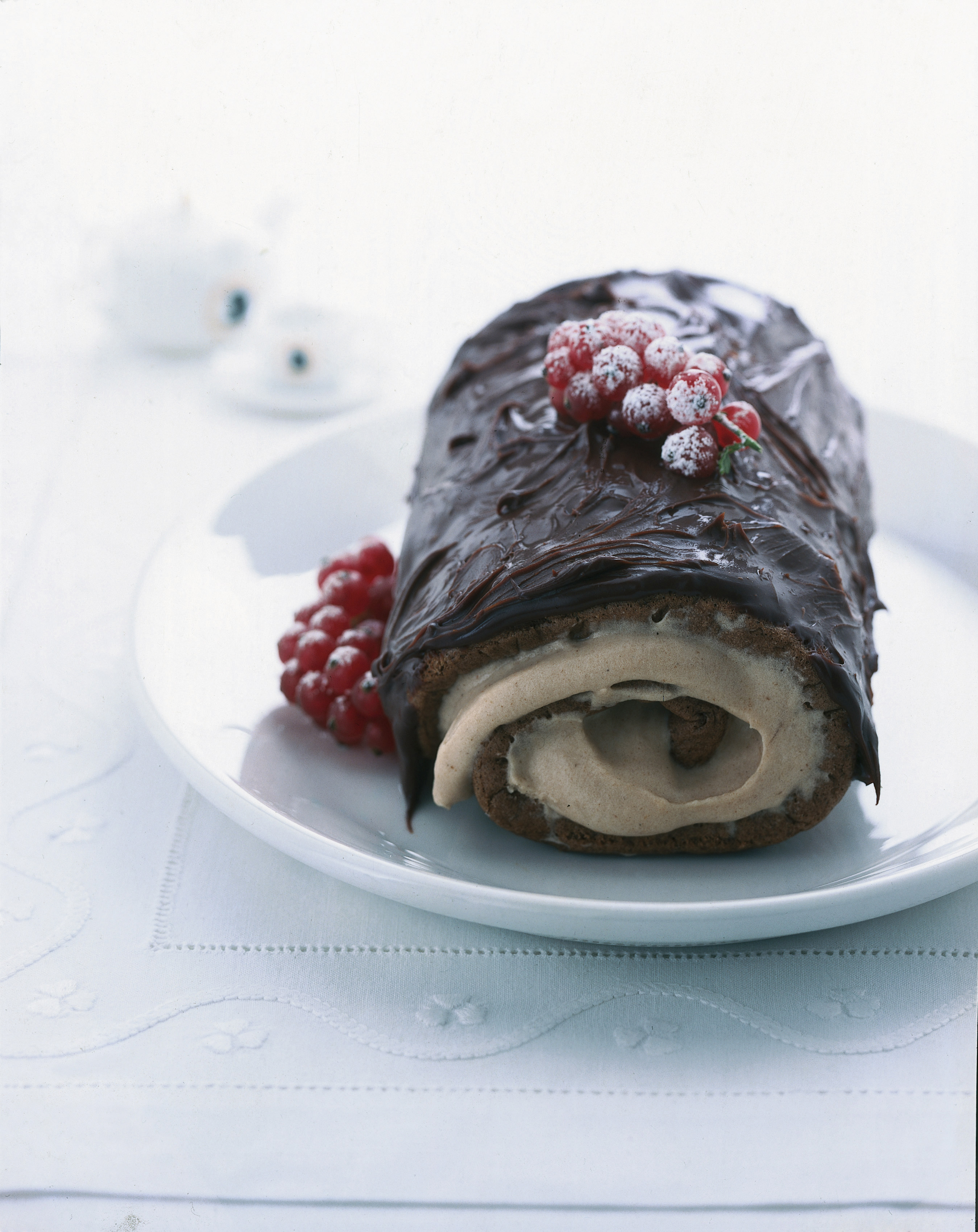 Tronchetto Di Natale Con Marmellata Di Castagne.Rotolo Al Cioccolato E Crema Di Castagne Sale Pepe