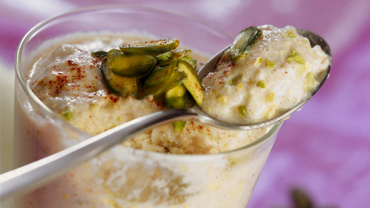 Semifreddo di yogurt ai pistacchi