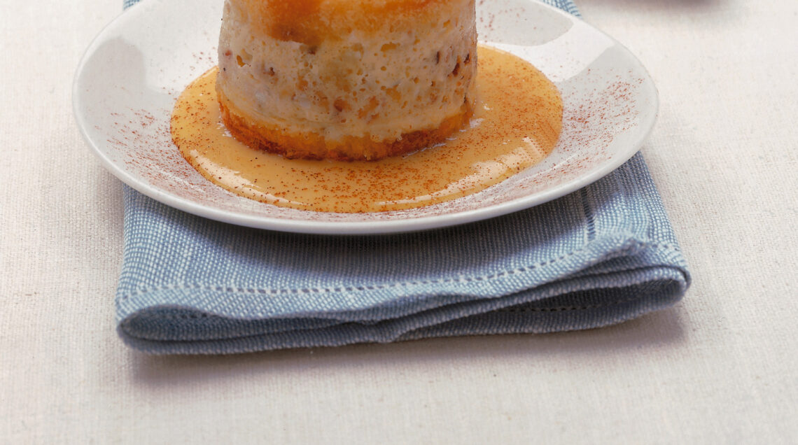 sformatini-dolci-di-pane-con-crema-alla-cannella