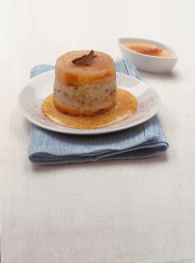 Sformatini dolci di pane con crema alla cannella